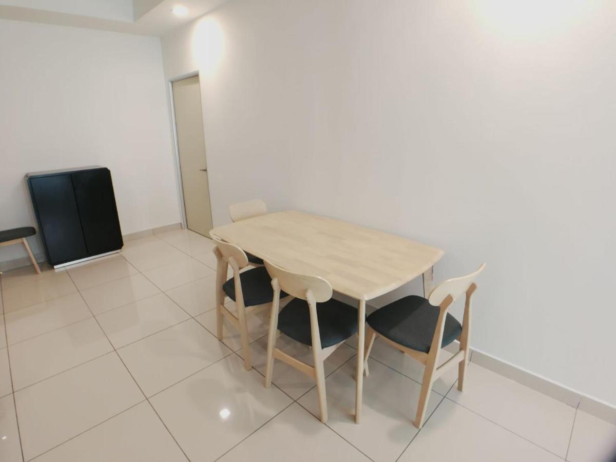 Central Residence Homestay2 @ Sungai Besi, Kuala Lumpur Luaran gambar